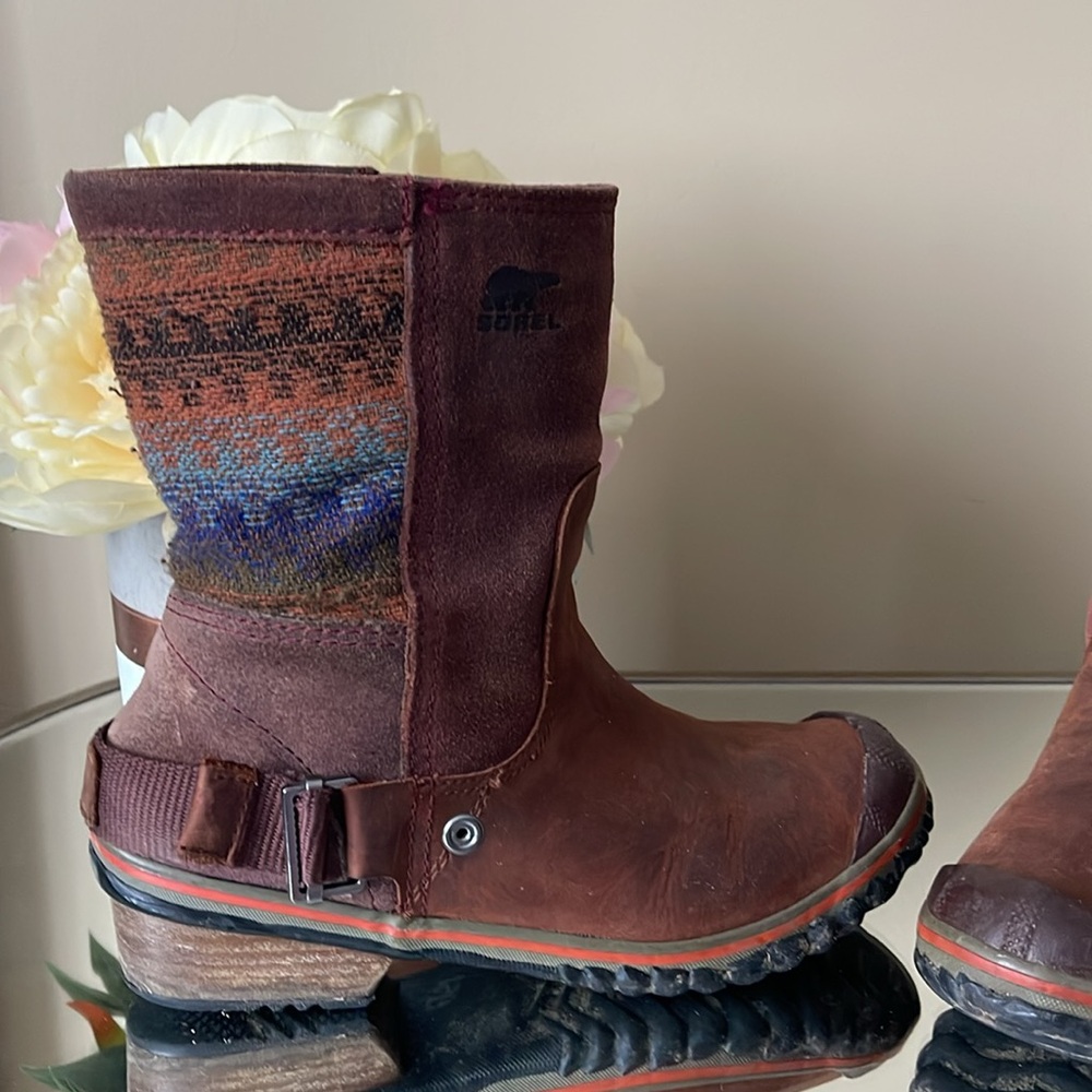 SOREL Brown Slimshortie Boots - Picture 6 of 12
